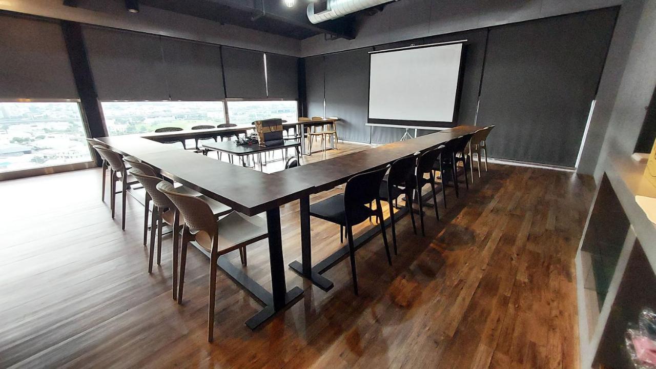 โรงแรมรอยัล รอย ไถจง ภายนอก รูปภาพ